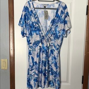 Elegant Blue Leaf Print Swim Cover-Up